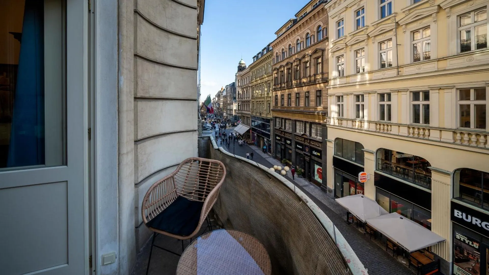 Old Town - 3 Room 2 Bathroom Balcony Prague Czech Republic
